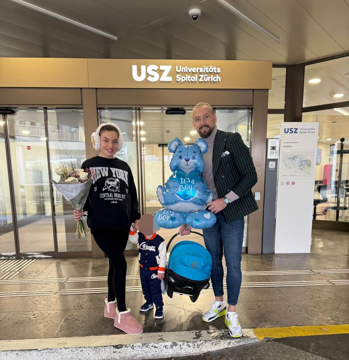 Bivši zadrugar izveo ženu i bebu iz porodilišta! Objavio dirljiv snimak iz bolnice van Srbije: Hvala, ljubavi!