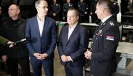 Dačić i Macut obišli pripadnike MUP na dužnosti u novogodišnjoj noći