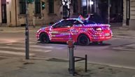 Svetli jače od jelke: Pančevac provozao skupoceni automobil kod centar grada, svi okretali glavu za njim