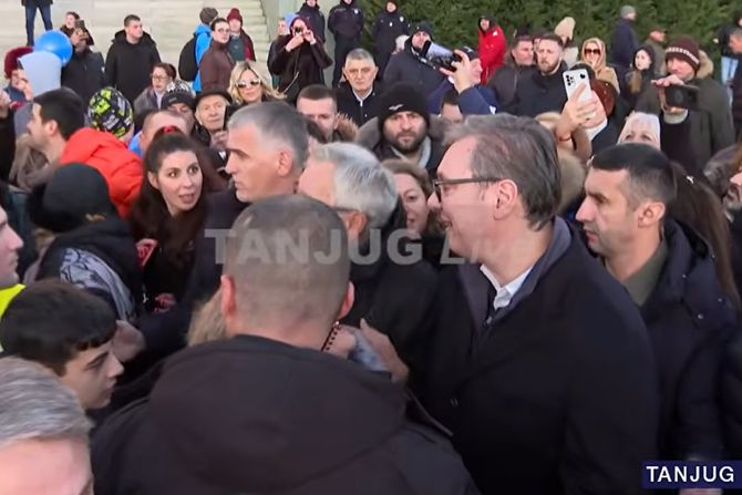 Aleksandar Vučić u Božićnom seocetu