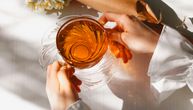 Prirodni trik protiv mamurluka i masne jetre: Slabo poznat čaj sa snažnim dejstvom i stručnjaci ga preporučuju