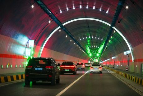 Urumqi yuli tunel