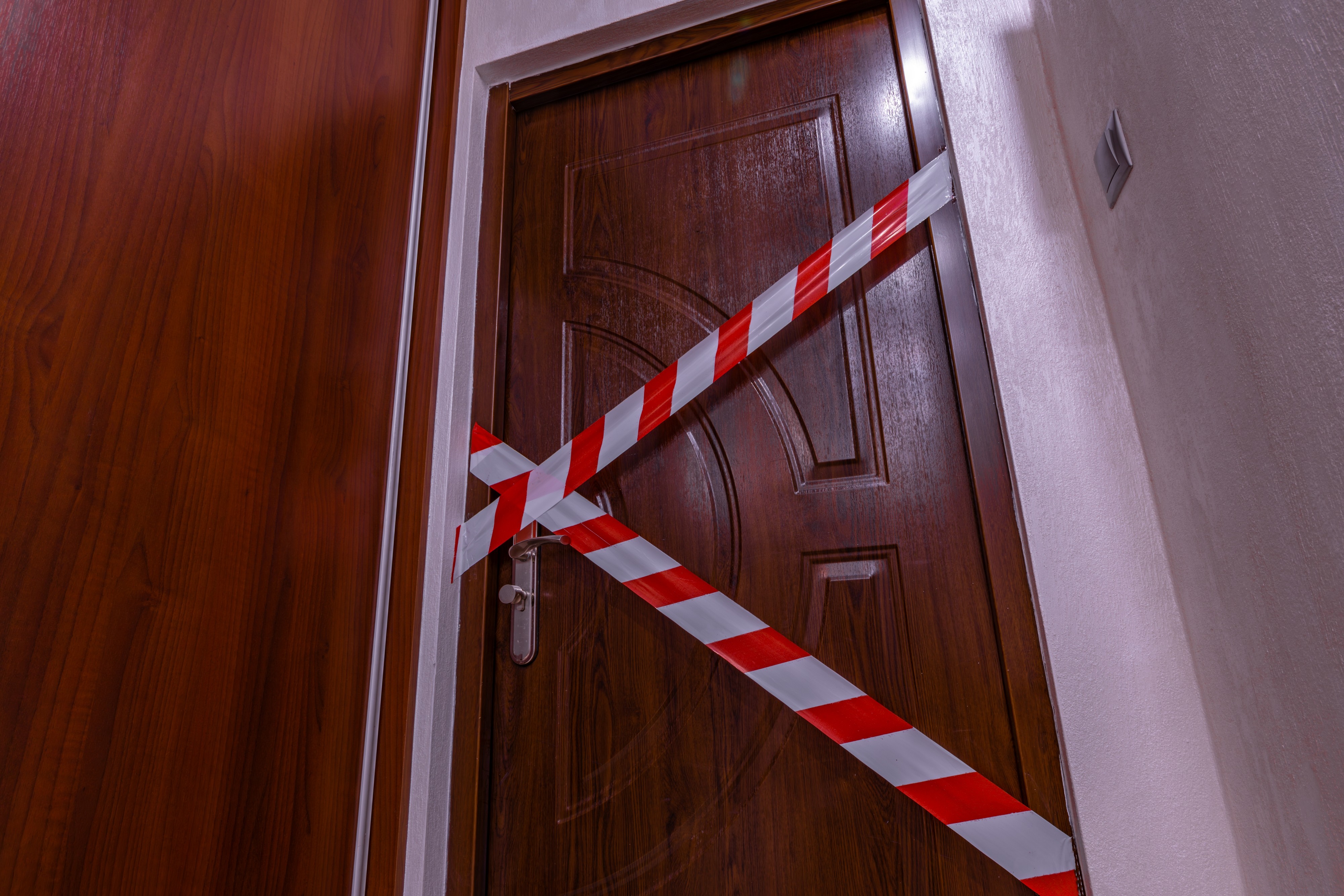 "UBEDLJIVO NAJGNUSNIJI ZLOČIN!" Ubio majku i raskomadao je, policajci zatekli horor koji nikad neće zaboraviti