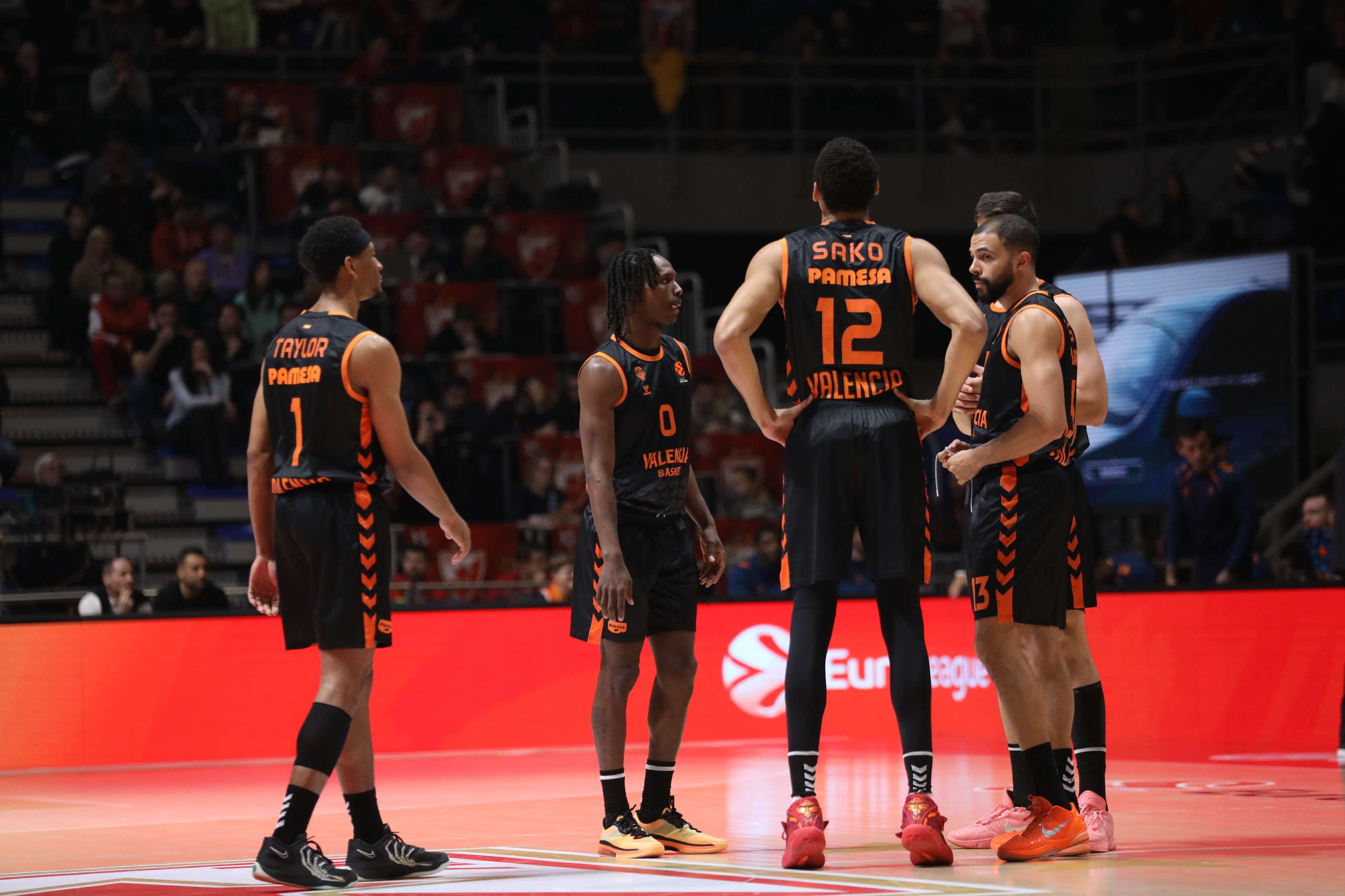 Valensija "vezala" važnog igrača: Badio potpisao do 2029. godine