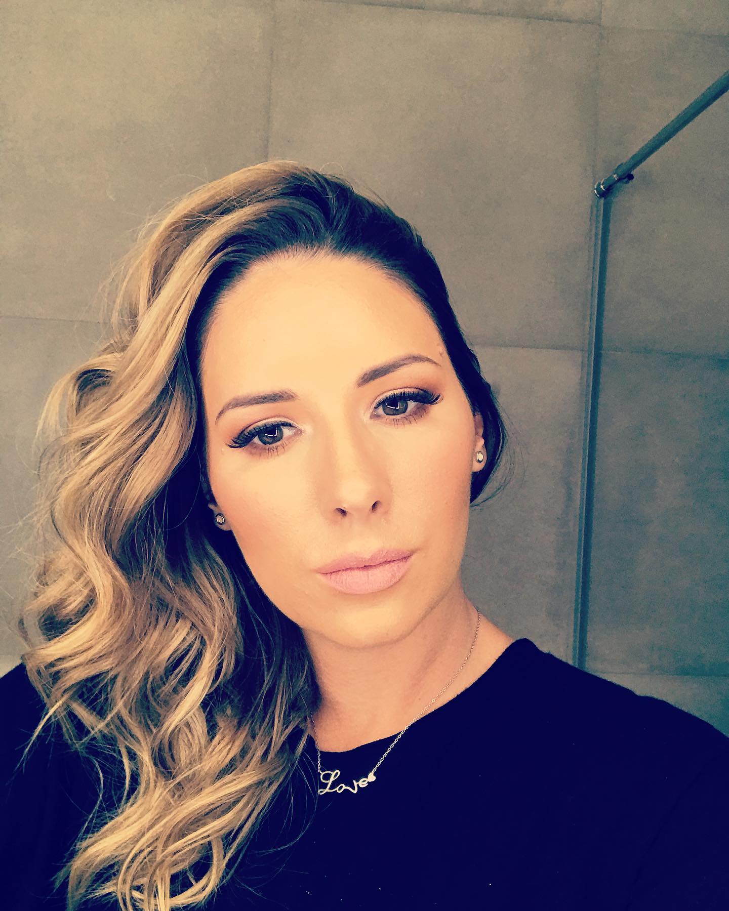 "Molila sam ga da se razvedemo" Naša voditeljka iznenadila muža zbog viška kilograma: "Želela sam da patim"