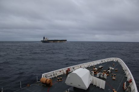 ruski tanker zaplenjen u atlantskom okeanu