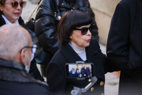 Bridžit Bardo sahrana