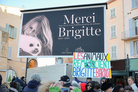 Bridžit Bardo sahrana