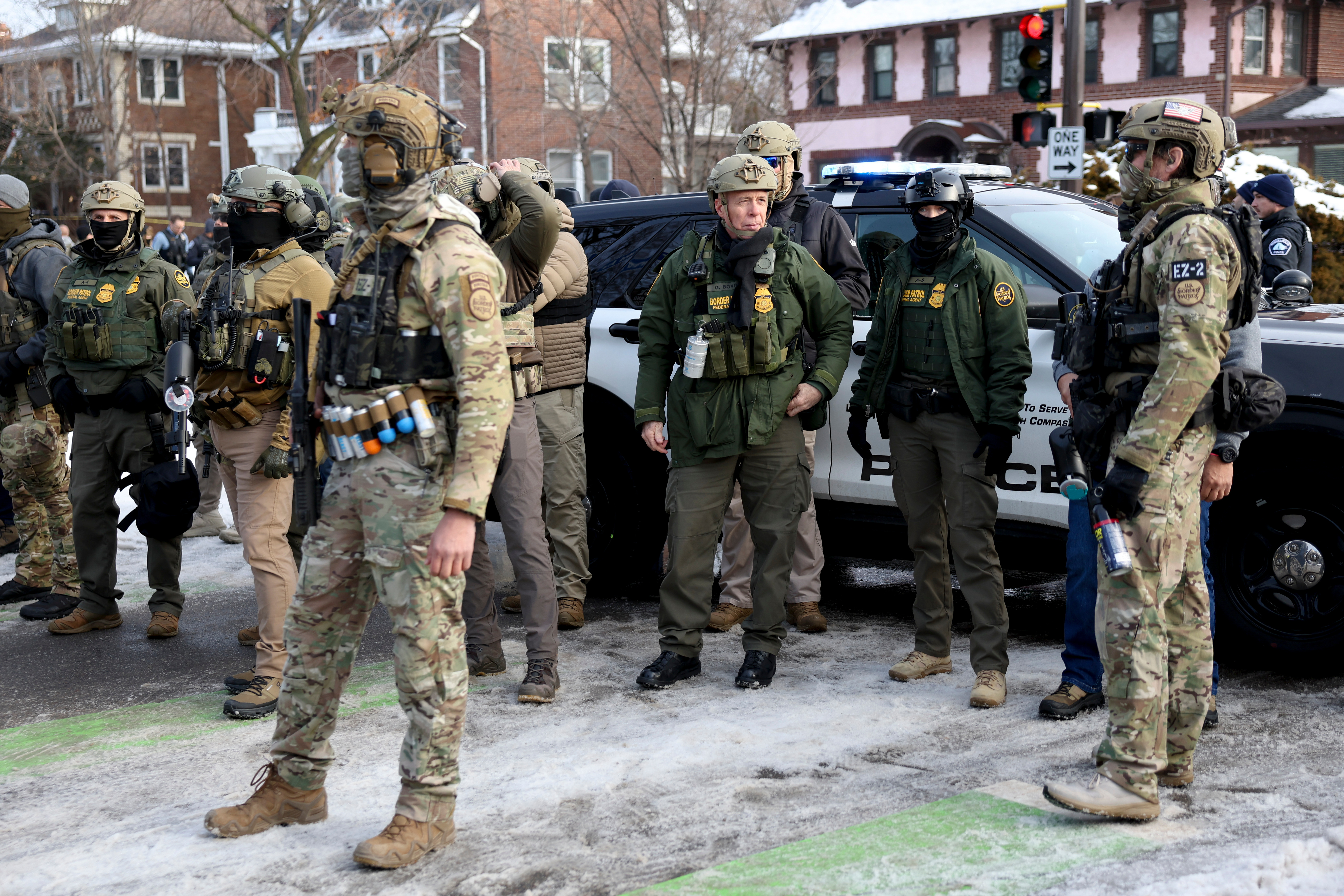 Tramp: "ICE će sprovoditi bezbednosne mere na aerodromima kakve niko ranije nije video"
