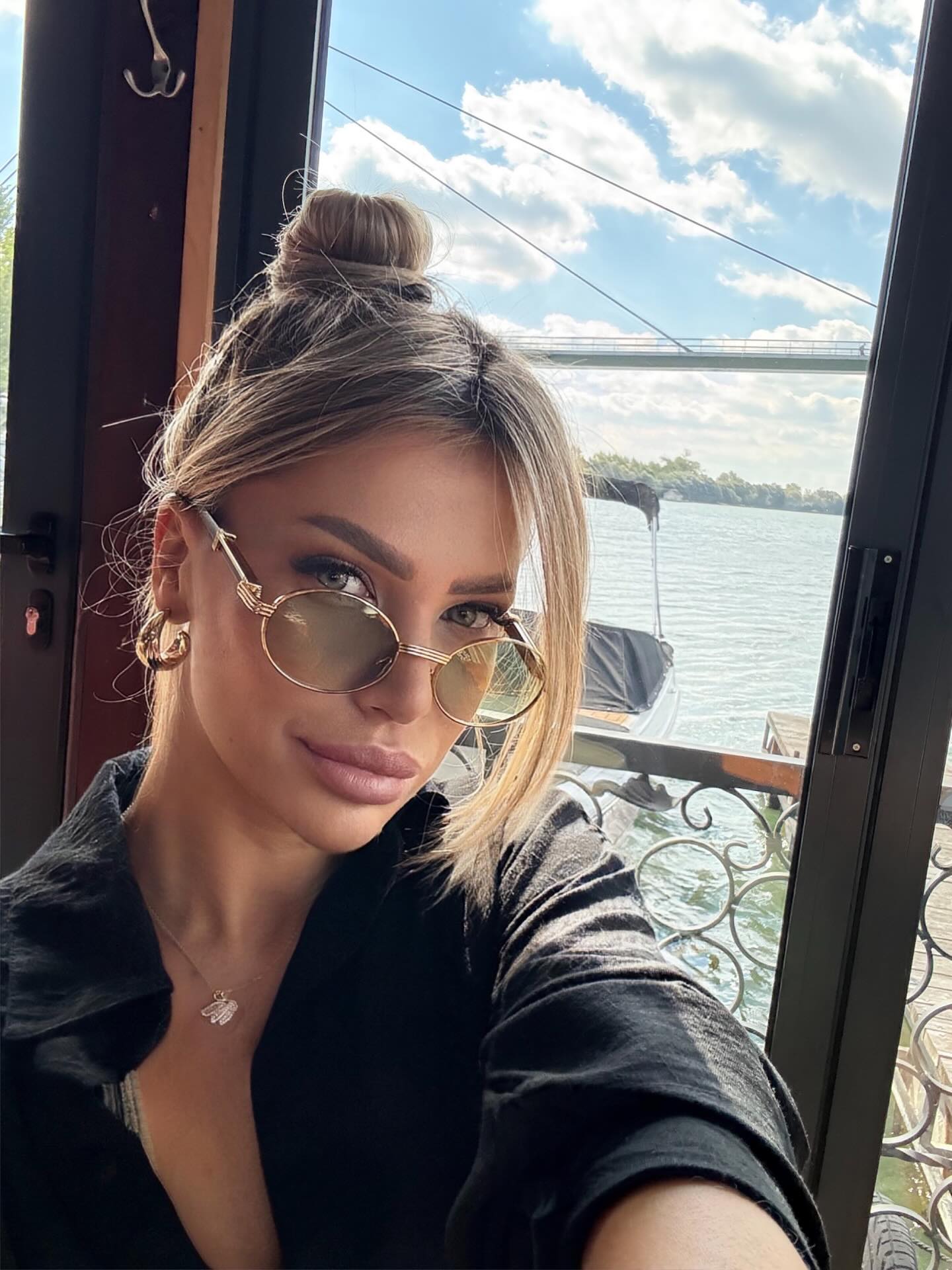 Kasper DVE GODINE bio sa bivšom učesnicom Zadruge! "Radio je sve isto kao sa Minom..." Otkrivamo šok detalje