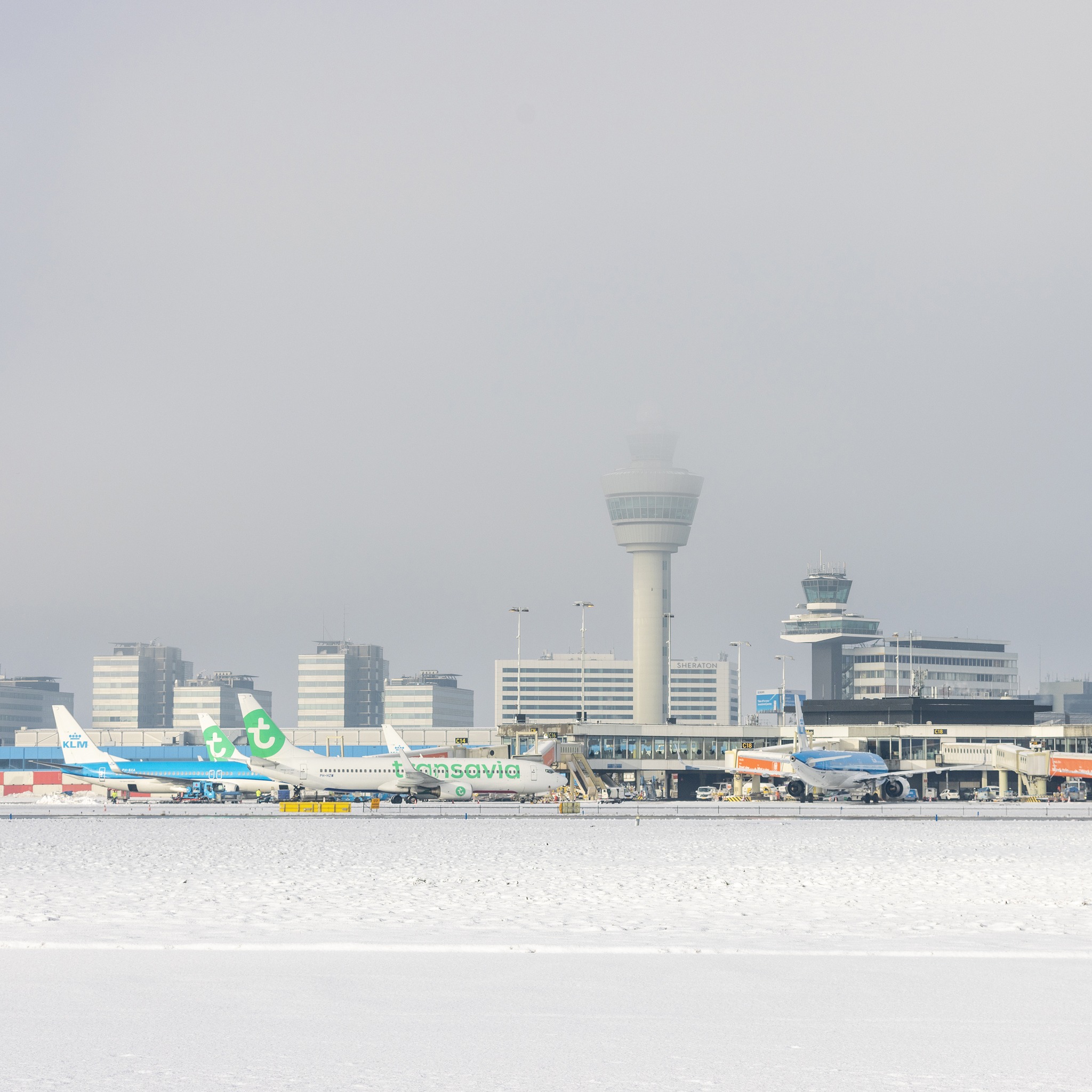 Dva radnika aerodroma Shiphol uhapšena zbog vožnje pod uticajem kanabisa