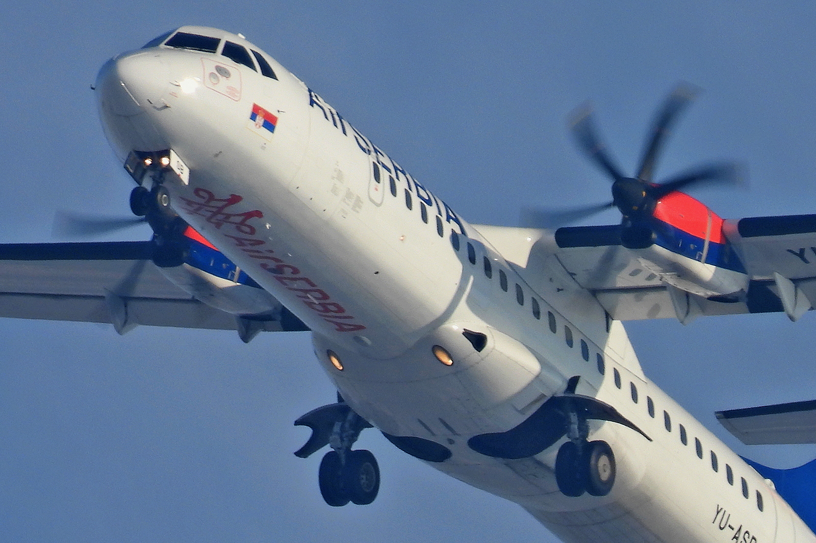 Air Serbia prvi put prešla 800.000 putnika u prvom kvartalu: Usporen rast putnika, više letova