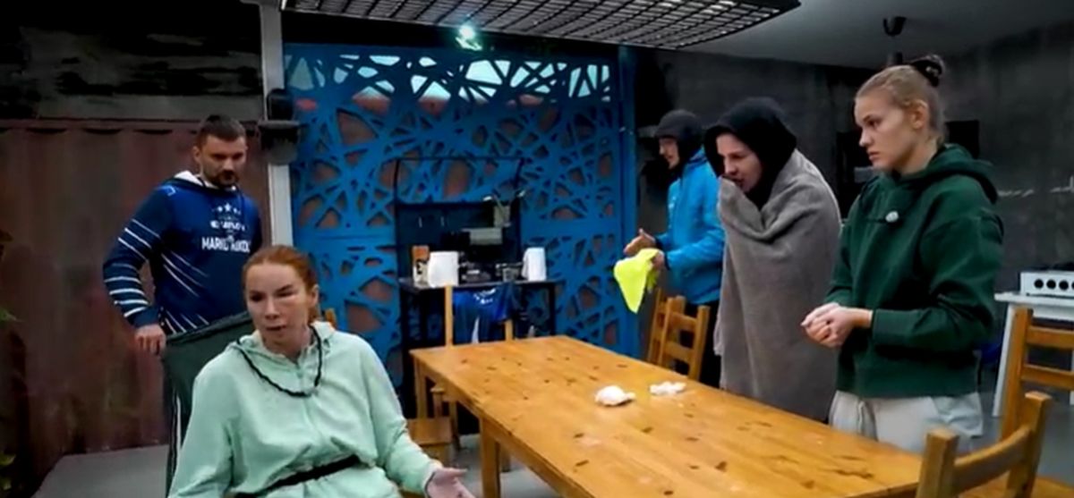 Hitna pomoć odvela učesnicu EXATLONA: Takmičarka zabrinula sve zbog povrede, lice joj se izdeformisalo