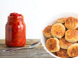 Pogačice sa ajvarom