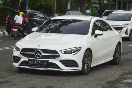 Mercedes Benz CLA