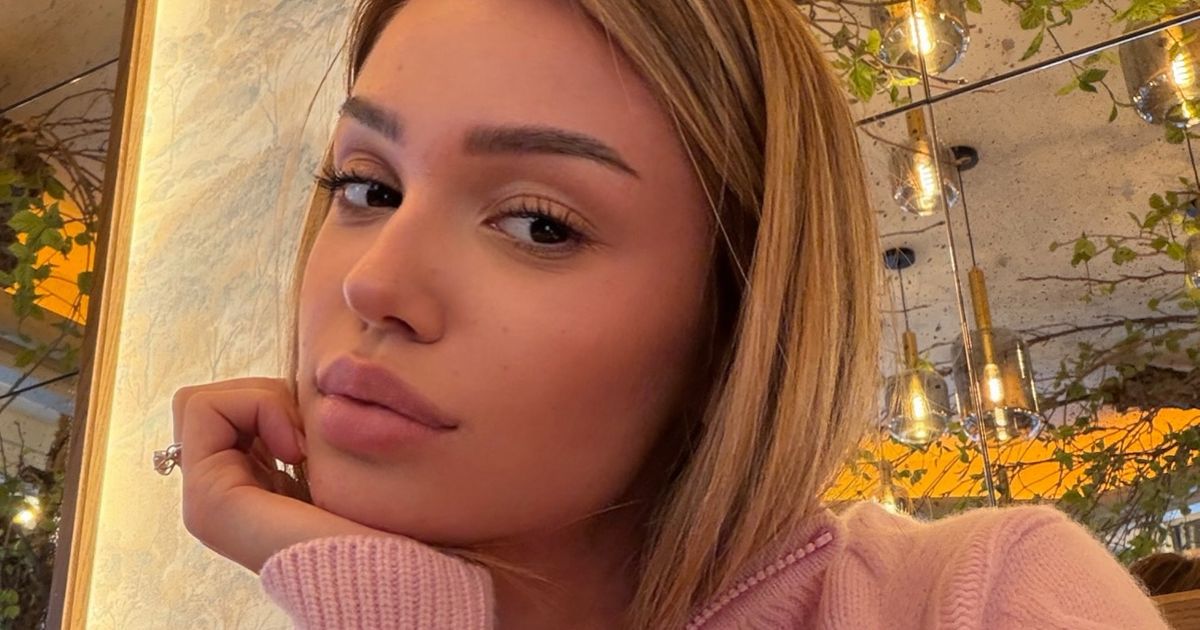 It Can't Get Hotter! Breskvica Enjoys a Bubble Bath: Filled the Tub and Posted Everything