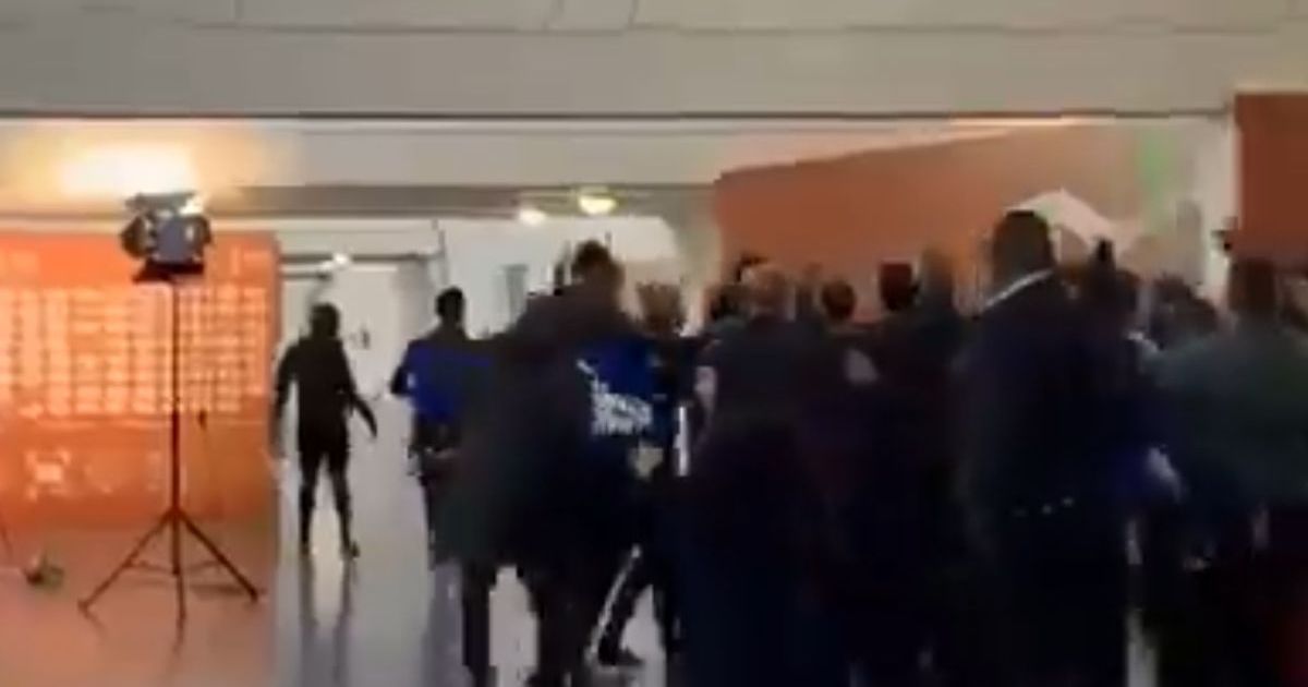 Haos posle meča Kupa afričkih nacija: Igrači se tukli međusobno, navijači demolirali stadion, napadnute sudije