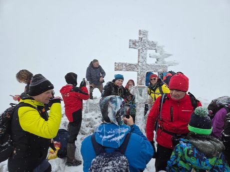Božićni uspon na Rtanj, Rtanj, sneg, planina