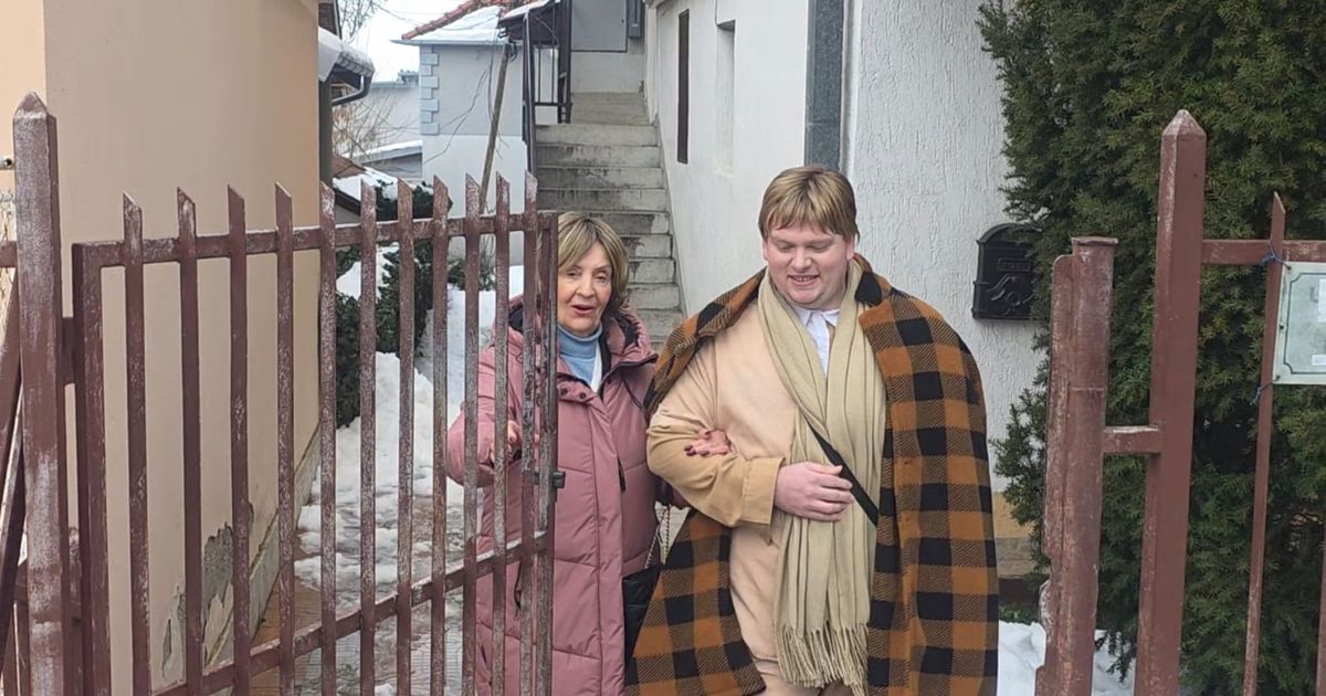 Kuća legendarne pevačice (86) otišla na doboš zbog kockarskih dugova? Prodata za milion, hteo je Kristijan