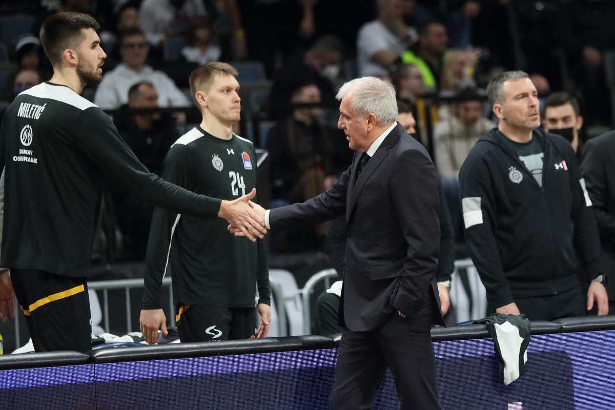 Obradović "ukrao" centra Partizanu!
