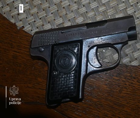 pištolj NK ČZ