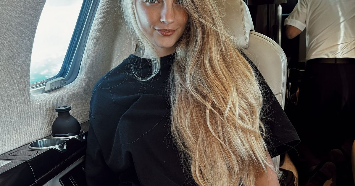 Ko je lepotica koja gleda dečka Cicipasa kako 