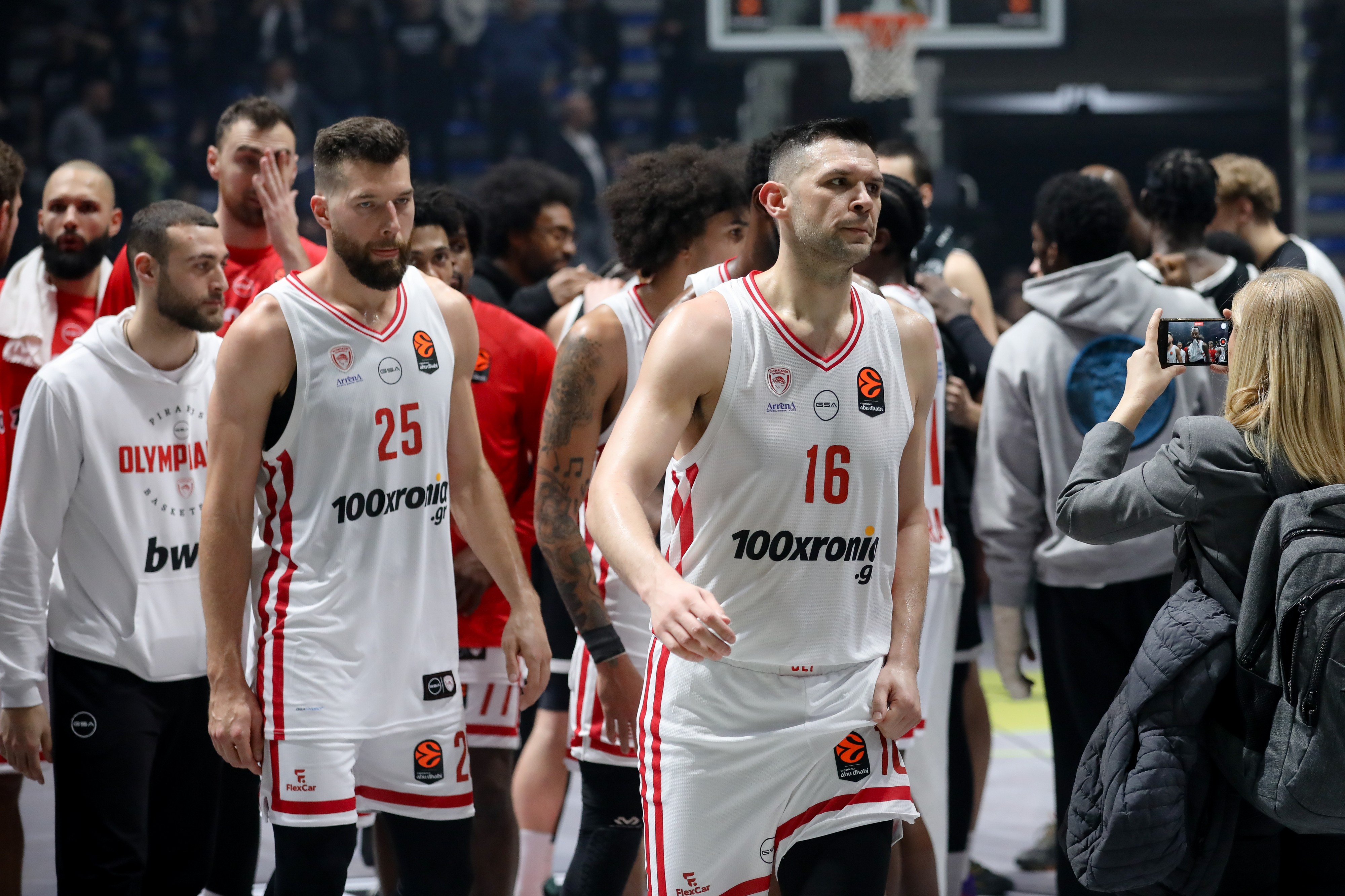 Olimpijakos deklasirao Real za lidersu poziciju u Evroligi, PAO uništio Barsu i otežao posao Zvezdi