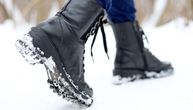Topla stopala i na -20 stepeni: Trik za 180 dinara koji greje bolje od svakih čizama i spašava celu porodicu!