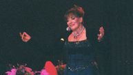 Najstarija pevačica na Balkanu (87) održala poslednji koncert, jedva izašla sa štapom: "Isplakao sam se..."