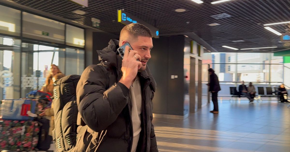 Pevač izgradio bazen na vrhu zgrade, u ovom luksuzu živi sa ženom: Nestvaran pogled na Beograd, zgrće pare - Telegraf.rs