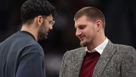 Denver ovo nikada nije doživeo, gospodin Nikola Jokić gledao pobedu sa strane, sreo kolegu iz reprezentacije