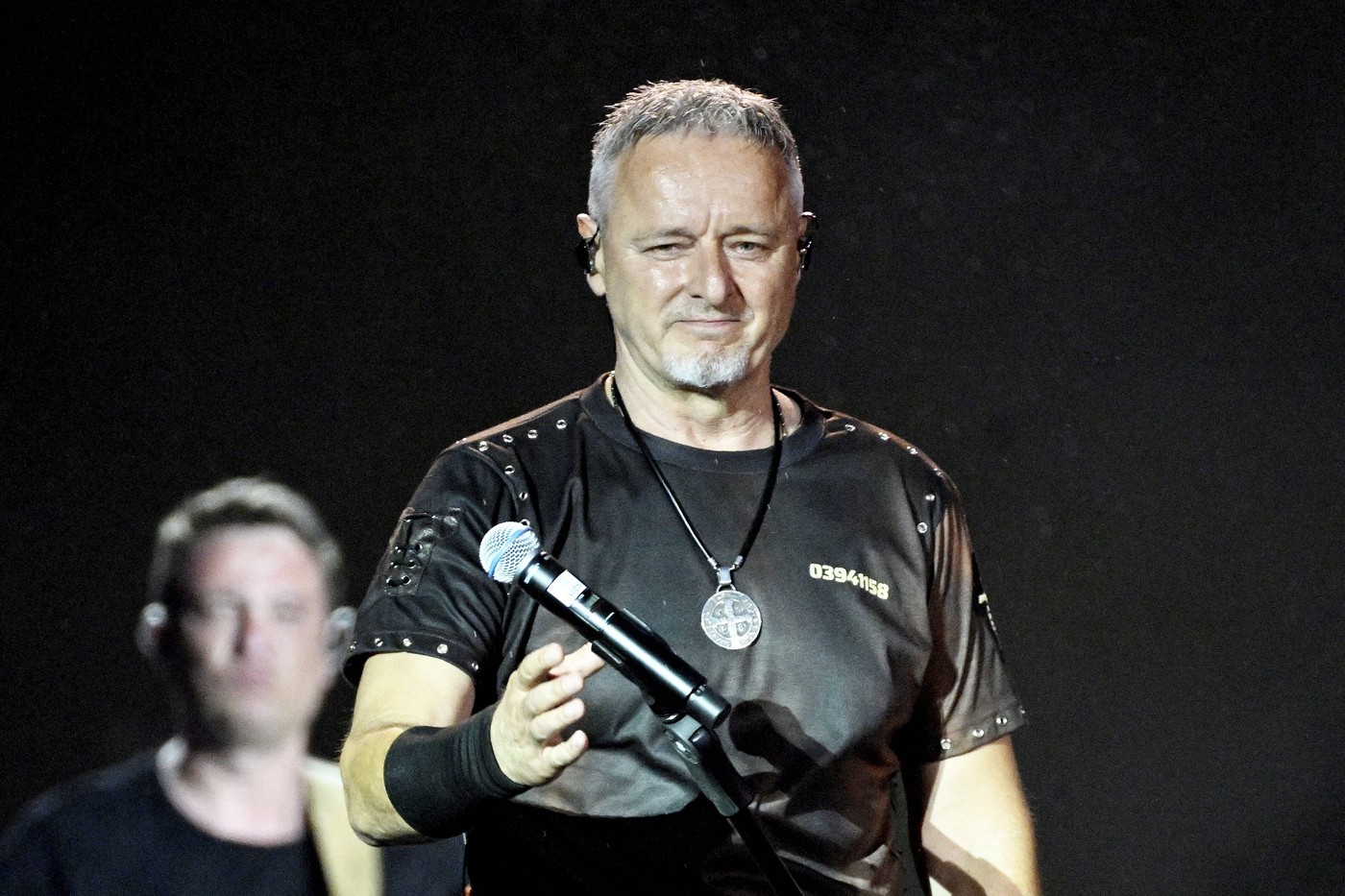 Ustaški poklič licemera Tompsona u Imotskom: Koncert počeo sa "Hvaljen Isus", a onda vikao ZA DOM SPREMNI!