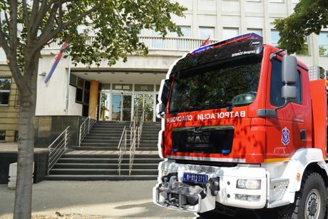 Specijalni sud , pozar