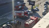 Uzbuna u Bloku 21: Hitno dojurili vatrogasci, a na krovu HAVARIJA, majstori ostavili upaljen brener