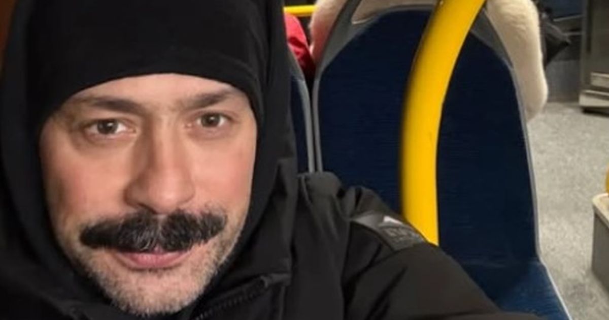 Naš poznati glumac se vozi gradskim prevozom, objavljena slika