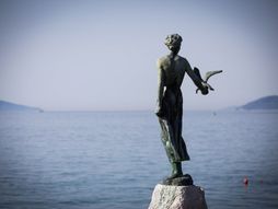 Opatija, Hrvatska, Devojka sa galebom, statua