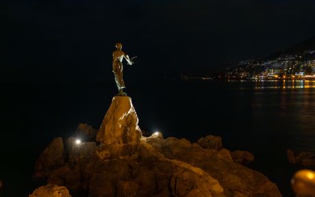 Opatija, Hrvatska, Devojka sa galebom, statua
