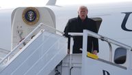 Tramp stigao u Švajcarsku, čeka se obraćanje: Otkazao sastanak s Mercom, pojedini zvaničnici napustili Davos