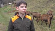 Dečak iz Priboja brine o baki i kozama! Svaki dan pređe 30 km, njegov san nije tipičan za vršnjake: On želi...