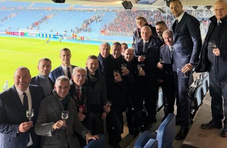 Željko Joksimović sa rukovodstvom Crvene Zvezde