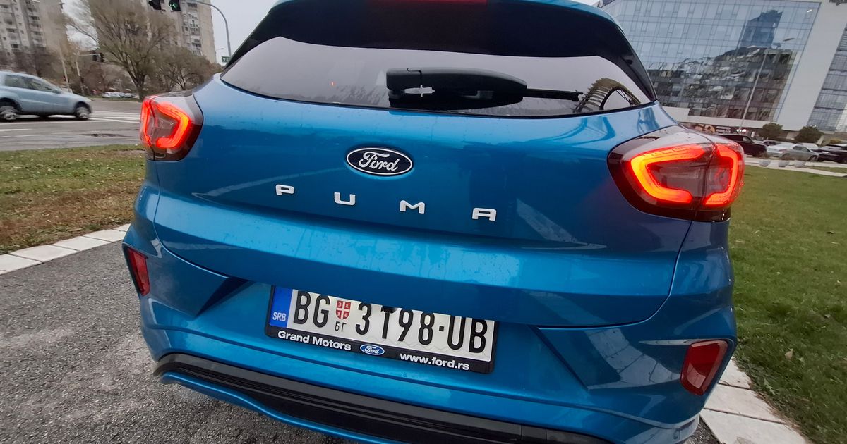 Od ove godine biće OBEVEZNA nova svetla na automobilima: Ključna izmena za bezbednost