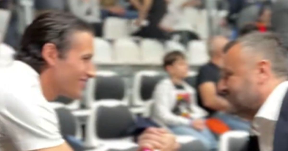 Predsednik Zvezde pored terena u Bolonji primetio posebne goste, sinovi Siniše Mihajlovića došli da ih bodre