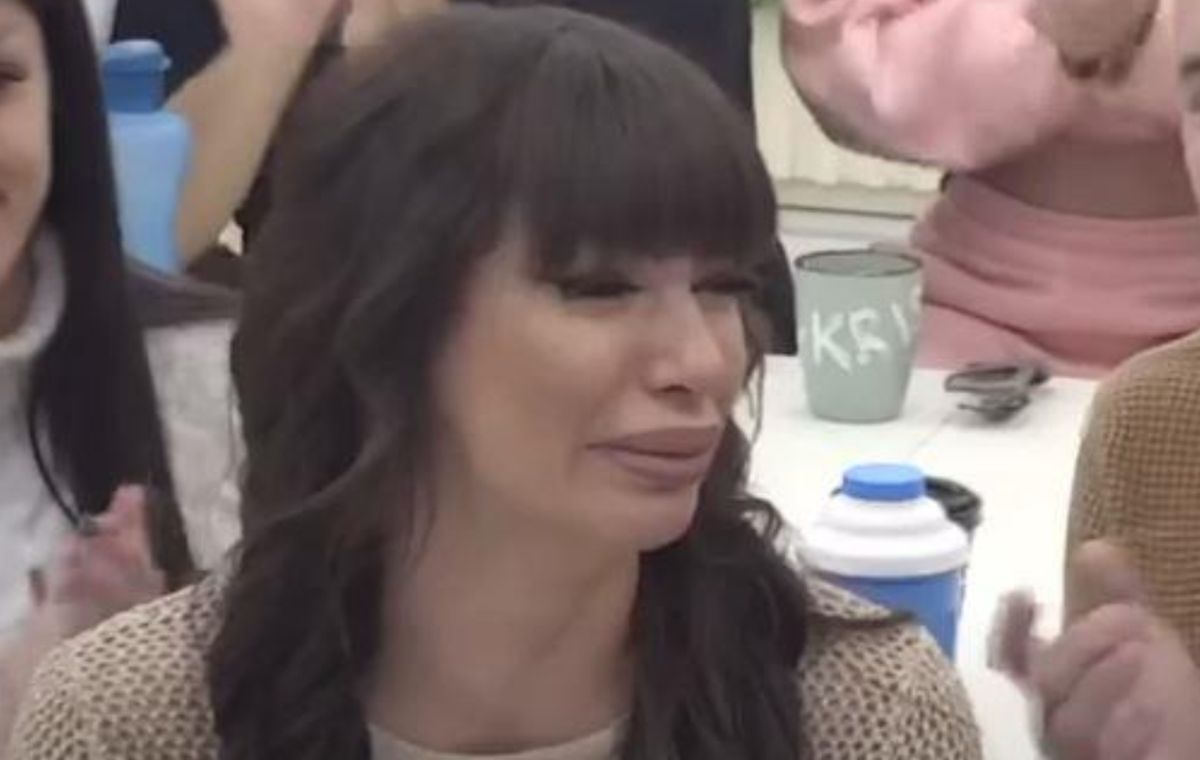 Skandal u Nišu! Miljana naletela na Viki na groblju: Terala je da peva, Marija je odgovarala "Nemoj Miko..."