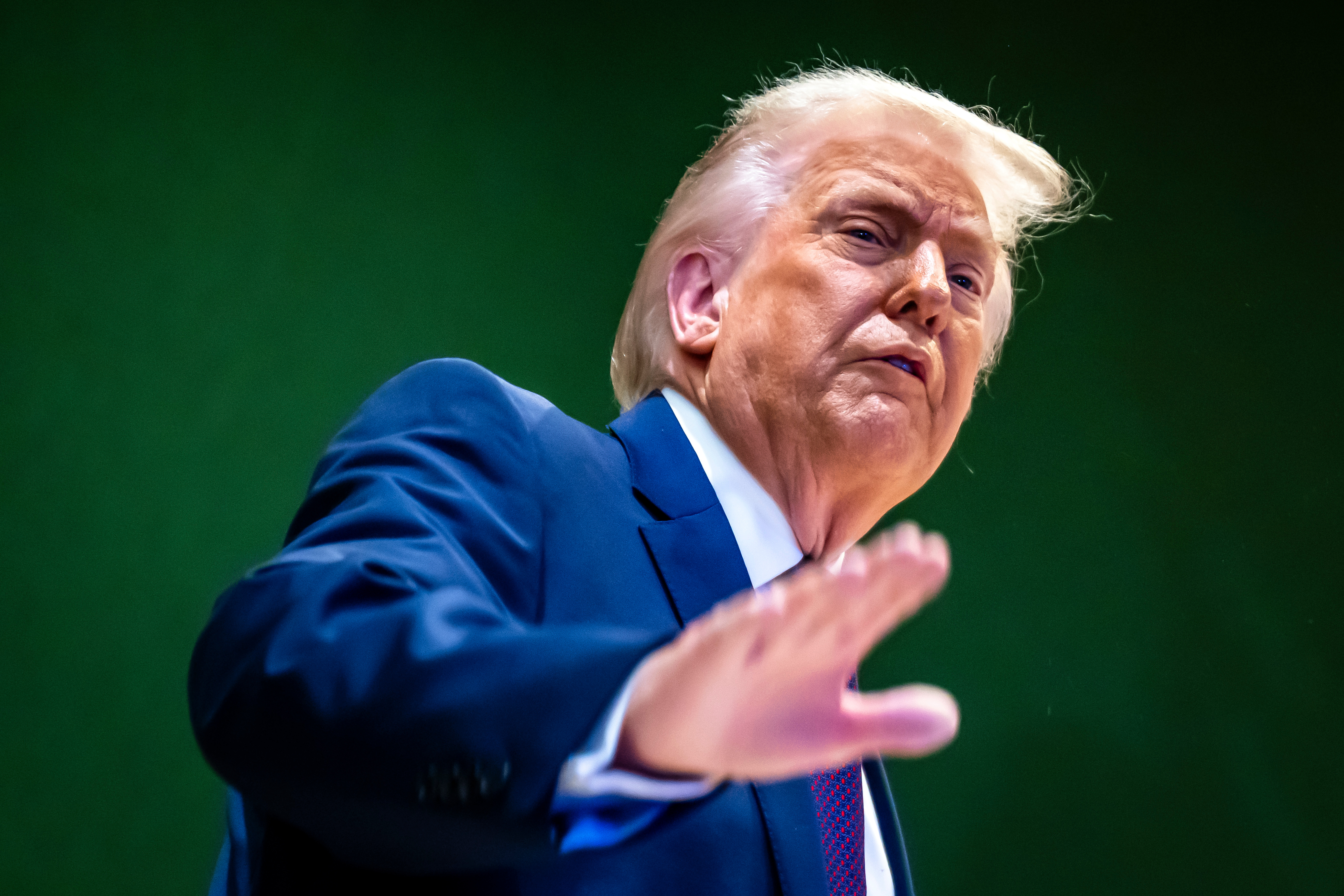 Tramp najavio masovna pomilovanja svojih saradnika: Među njima saveznici, donatori, pa i neki sporni slučajevi