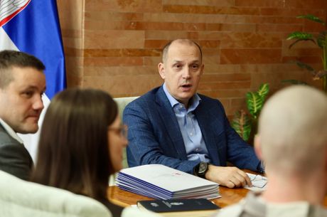 Medicina radnici povratak, Zlatibor Lončar