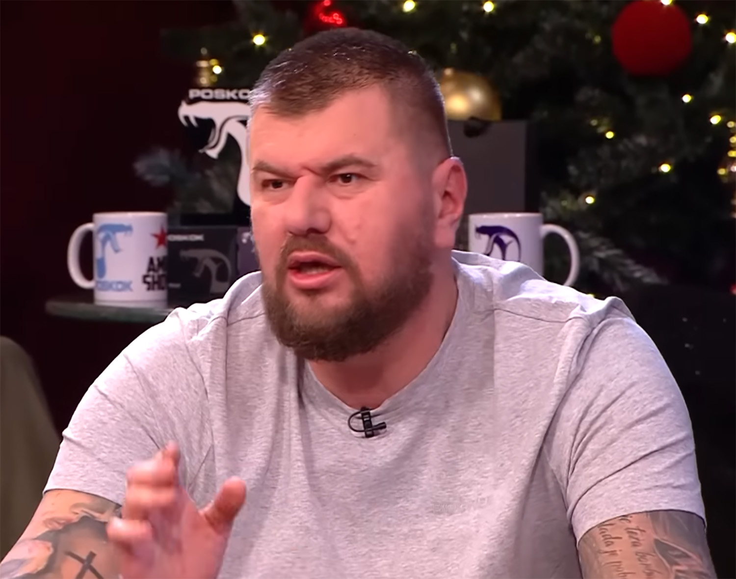 Šok! Učesnicima Elite pušten snimak na kom se Janjuš i Uroš strastveno ljube, Aneli zanemela: "Čekajte..."