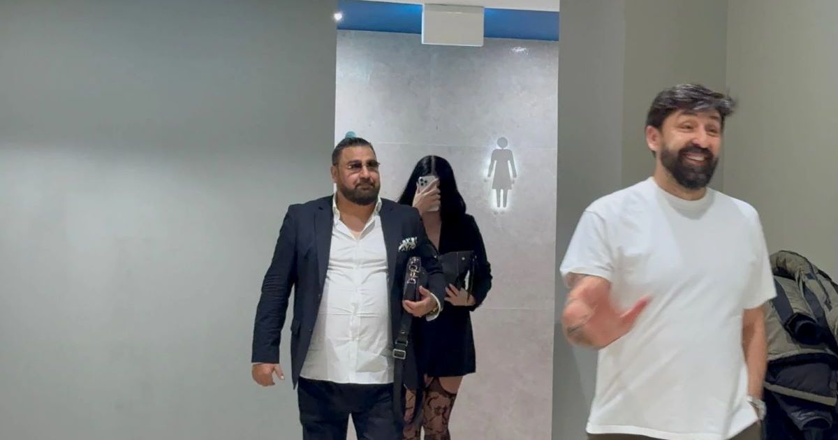 "Želim fudbalski tim!” Pevač završio 3 razreda, ne zna da či