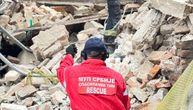 Pogledajte kako spasioci pretražuju ruševine nakon pada dela zgrade u Džordža Vašingtona