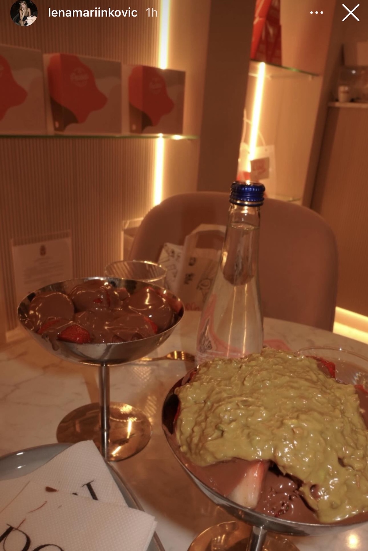 Ćerka Goce Tržan pokazala kako je tretira dečko, mladi fudbaler Partizana: Od detalja će vam poći voda na usta