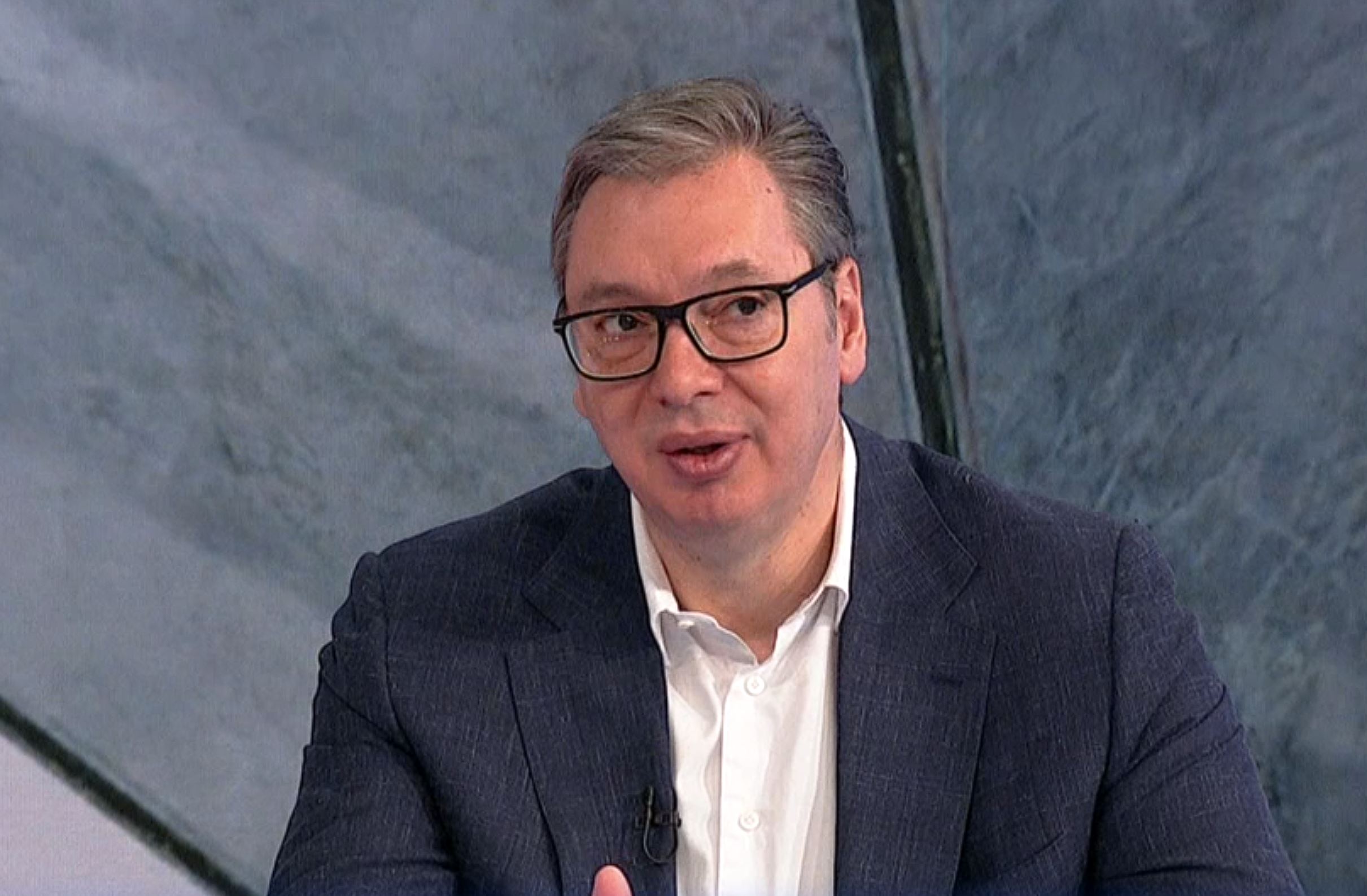 Predsednik Vučić čestitao ženama 8. mart: Hvala što toliko volite našu Srbiju